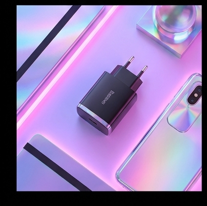 Baseus Compact CCXJ-E01 ładowarka sieciowa 30W USB-C PD 3.0 + 2x USB-A QC 3.0 czarna — ujęcie 6