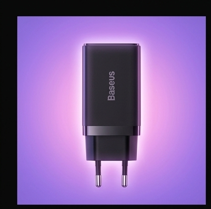 Baseus GaN5 Pro CCGP120201 65W ładowarka sieciowa 2x USB-C PD 3.0 + USB-A QC 4.0 czarna — ujęcie 2