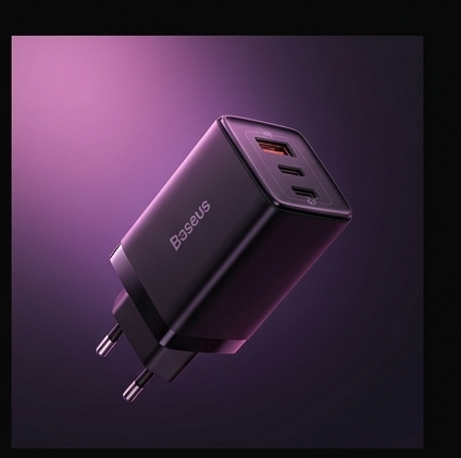 Baseus GaN5 Pro CCGP120201 65W ładowarka sieciowa 2x USB-C PD 3.0 + USB-A QC 4.0 czarna — ujęcie 3